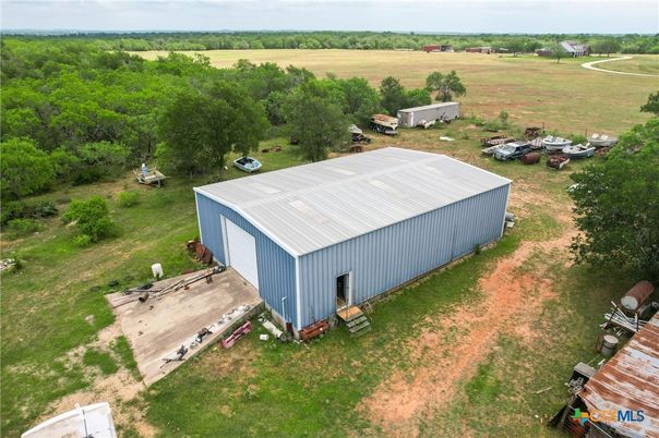 Exterior, Drone