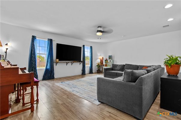 Interior, Living room, Piano, Recessed Lighting, Wood Texture Flooring