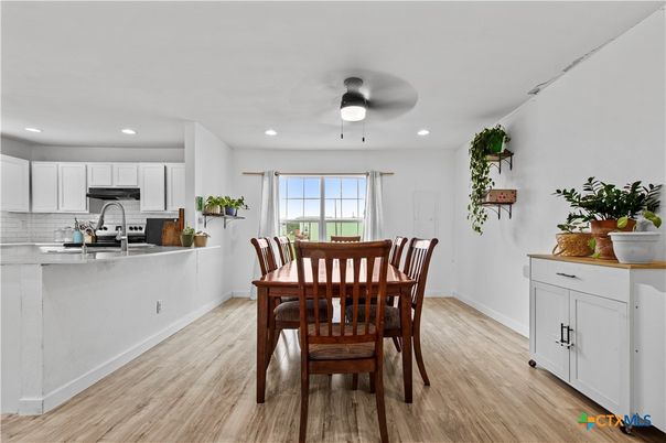 Dining room, Interior, Kitchen, Recessed Lighting, Wood Texture Flooring