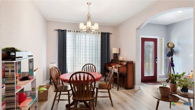 Chandelier, Dining room, Interior, Piano, Recessed Lighting, Wood Texture Flooring
