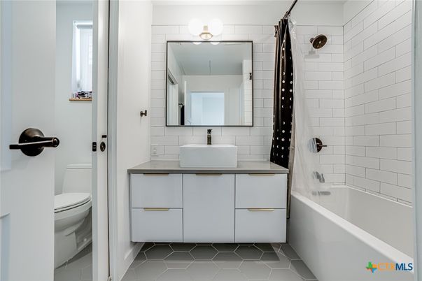 Bathroom, Interior
