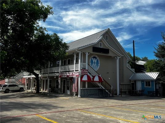 Exterior, Facade, None