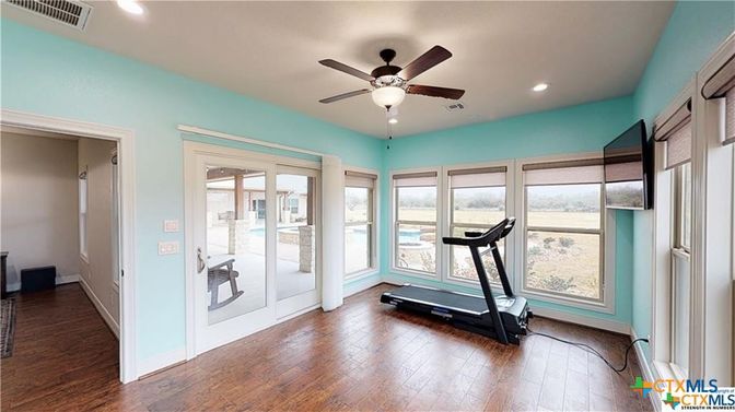 Fitness Equipment, Interior, Recessed Lighting, Wood Texture Flooring