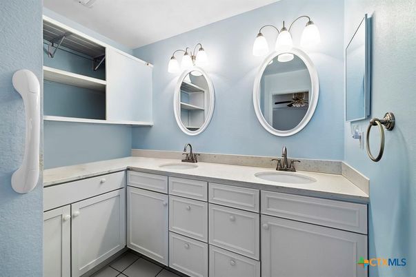 Bathroom, Dual Sink Vanities, Interior
