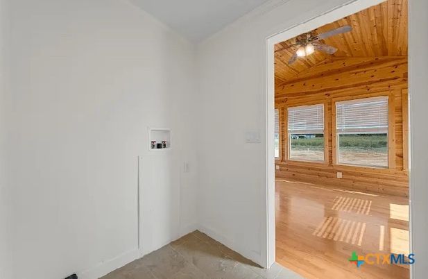 Empty room, Interior, Wooden Ceilings, Wood Texture Flooring, Wooden Walls