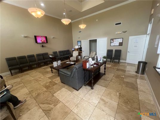 Interior, Living room, Pendant Lights, Recessed Lighting