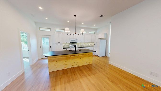 Interior, Kitchen, Pendant Lights, Recessed Lighting, Wood Texture Flooring