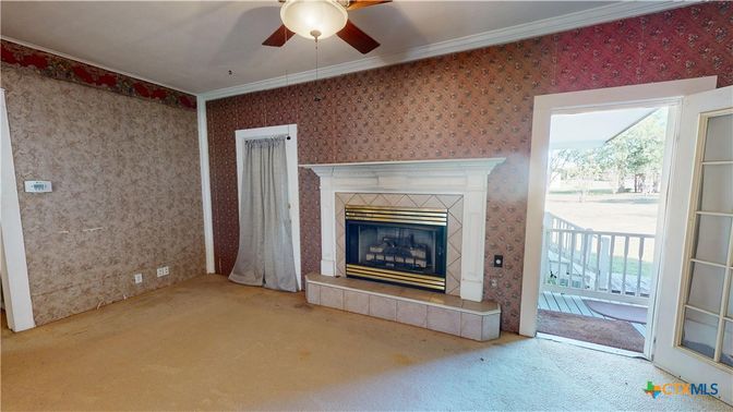 Empty room, Fireplace, Interior