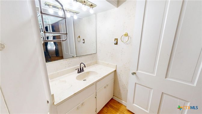 Bathroom, Interior, Wood Texture Flooring