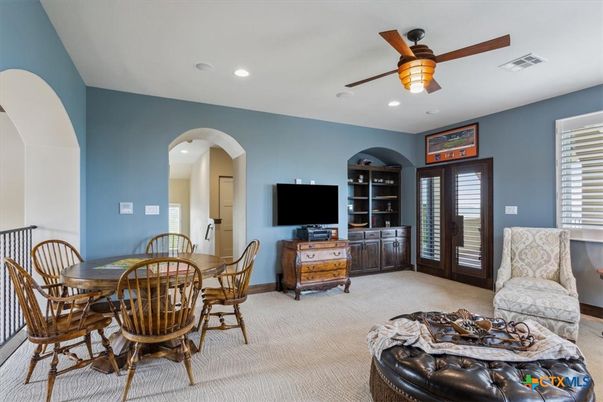 Dining room, Interior, Recessed Lighting