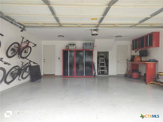 Garage, Interior