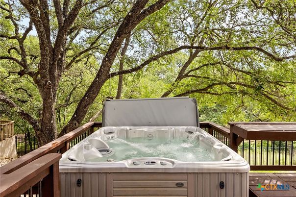 Exterior, Hot Tub