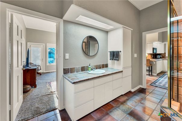 Bathroom, Interior, Tile Countertops