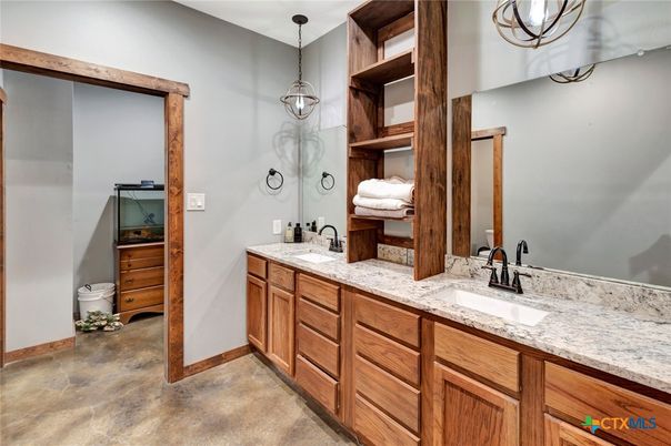 Bathroom, Dual Sink Vanities, Interior, Pendant Lights