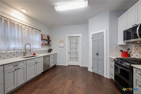 Interior, Kitchen, Recessed Lighting, Wood Texture Flooring