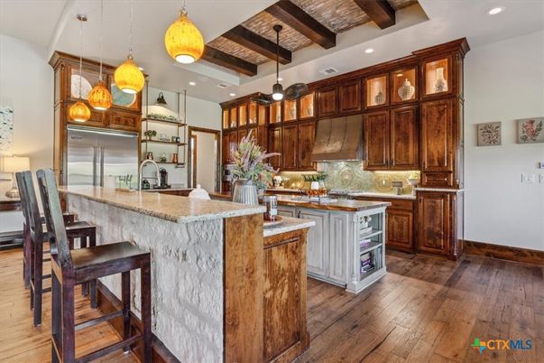 Interior, Kitchen, Pendant Lights, Recessed Lighting, Stainless Steel Appliances, Wooden Beams, Wooden Ceilings, Wood Texture Flooring
