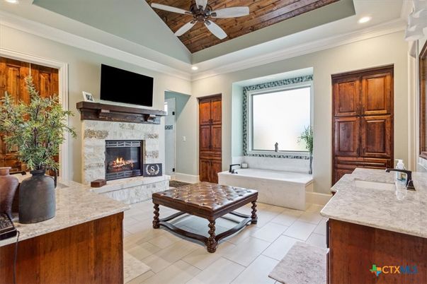 Bathroom, Fireplace, Interior, Living room, Recessed Lighting
