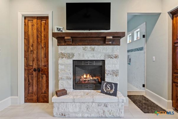 Fireplace, Interior