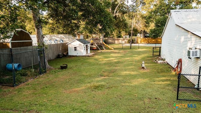 Backyard, Exterior, Playground