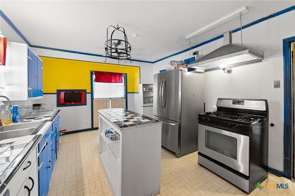 Interior, Kitchen, Tile Countertops