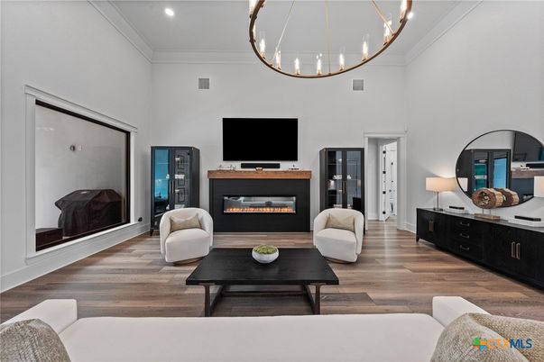 Fireplace, Interior, Living room, Pendant Lights, Recessed Lighting, Wood Texture Flooring