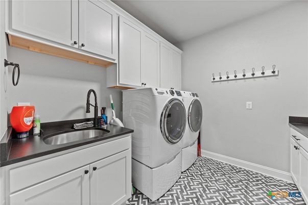 Interior, Washer