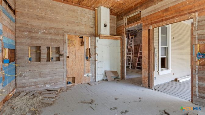 Interior, Wooden Walls