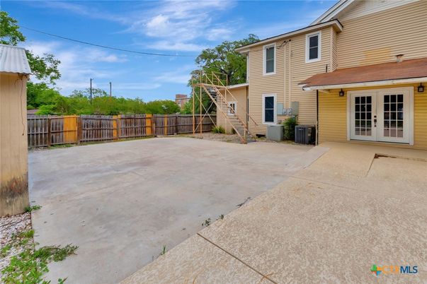 Backyard, Exterior