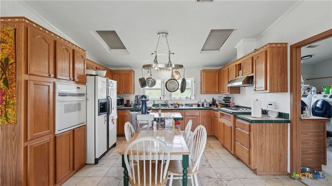 Dining room, Interior, Kitchen, Pendant Lights