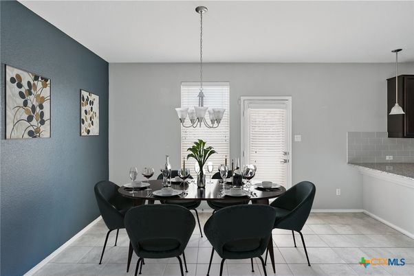 Chandelier, Dining room, Interior, Pendant Lights