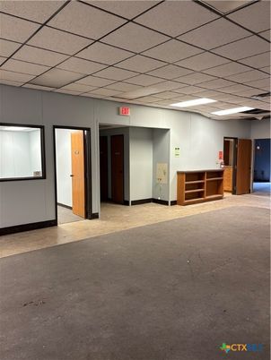 Elevator, Empty room, Interior, Recessed Lighting