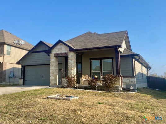 Attached, Backyard, Exterior, Facade, Farmhouse
