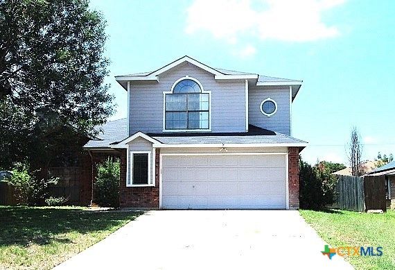 Attached, Exterior, Facade, Brick Facade, Brick Traditional