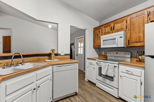Interior, Kitchen, Wood Texture Flooring