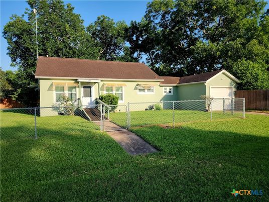 Backyard, Detached Garage, Exterior, Facade, Ranch
