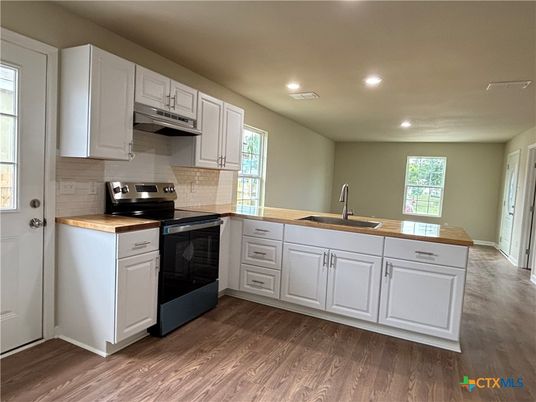 Interior, Kitchen, Recessed Lighting, Wood Texture Flooring
