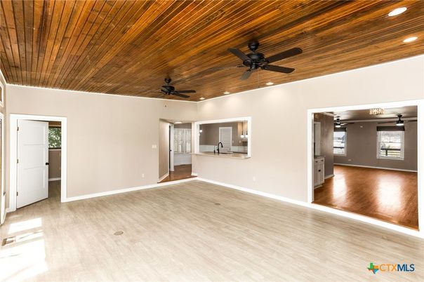Empty room, Interior, Recessed Lighting, Wooden Ceilings, Wood Texture Flooring