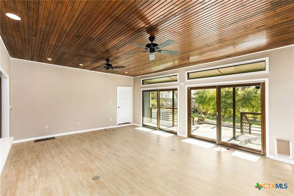 Empty room, Interior, Recessed Lighting, Wooden Ceilings, Wood Texture Flooring