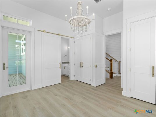 Chandelier, Empty room, Interior, Wood Texture Flooring