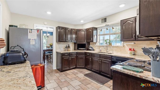 Interior, Kitchen, Recessed Lighting
