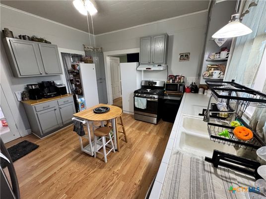 Interior, Kitchen, Wood Texture Flooring