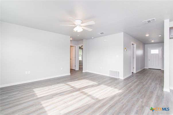 Empty room, Interior, Recessed Lighting, Wood Texture Flooring