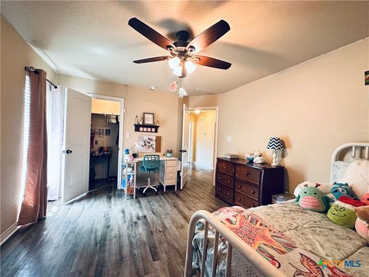 Bedroom, Home Office, Interior, Wood Texture Flooring