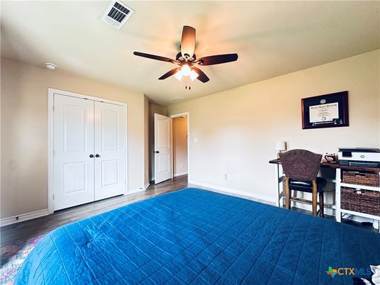 Bedroom, Home Office, Interior, Wood Texture Flooring
