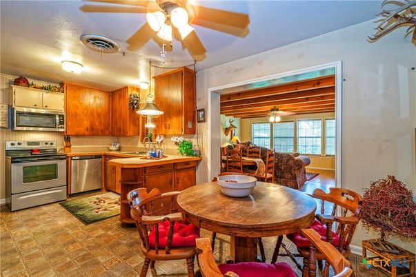 Dining room, Interior, Kitchen, Stainless Steel Appliances