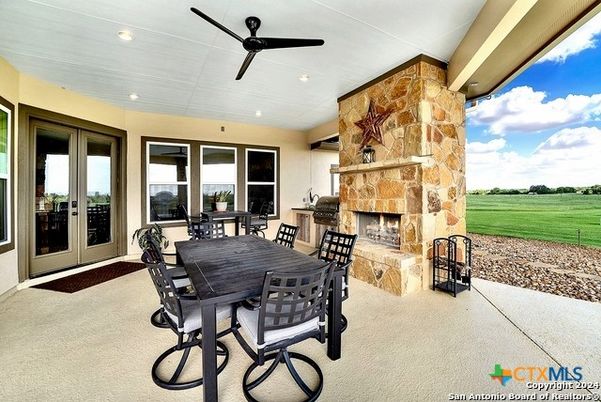 Exterior, Fireplace