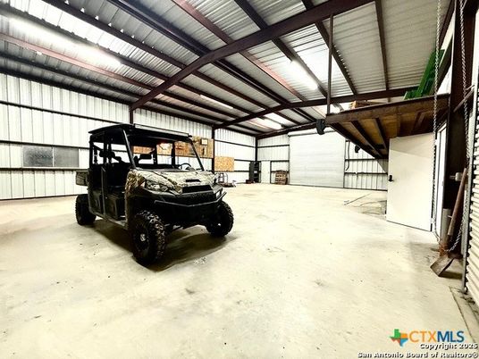 Garage, Interior