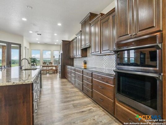 Dining room, Interior, Kitchen, Recessed Lighting, Wood Texture Flooring