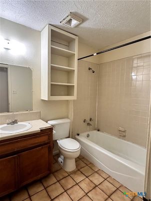 Bathroom, Interior, Tile Countertops