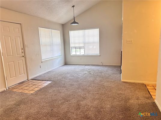 Empty room, Interior, Pendant Lights